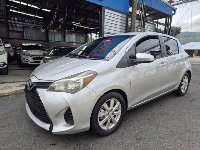 Toyota yaris - Imagen 6