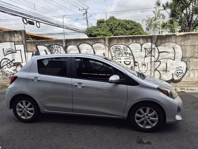 Toyota yaris - Imagen 16