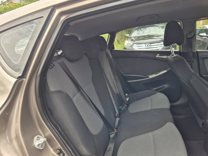 Hyundai accent - Imagen 10