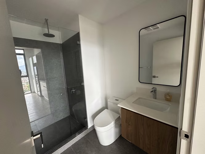 Alquiler Apto 1 Habitación | SECRT Escalante | Parqueo Incluido | $950 - Imagen 5