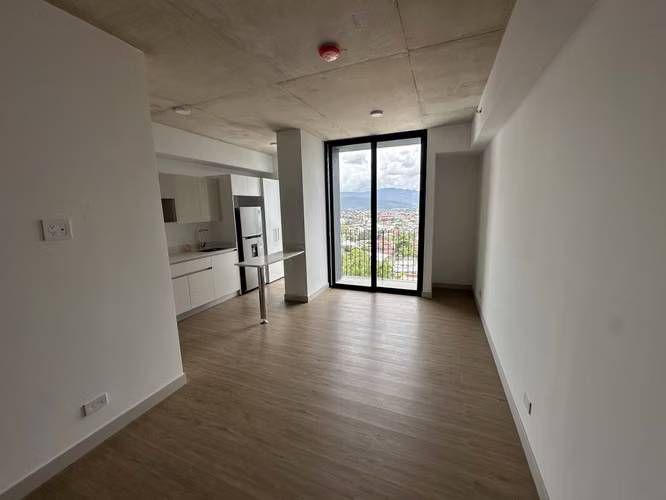 Alquiler Apto 1 Habitación | SECRT Escalante | Parqueo Incluido | $950