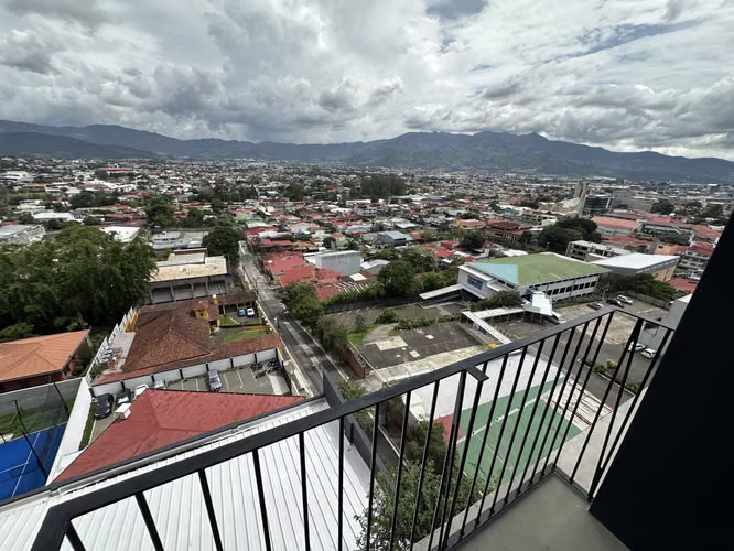 Alquiler Apto 1 Habitación | SECRT Escalante | Parqueo Incluido | $950 - Imagen 7