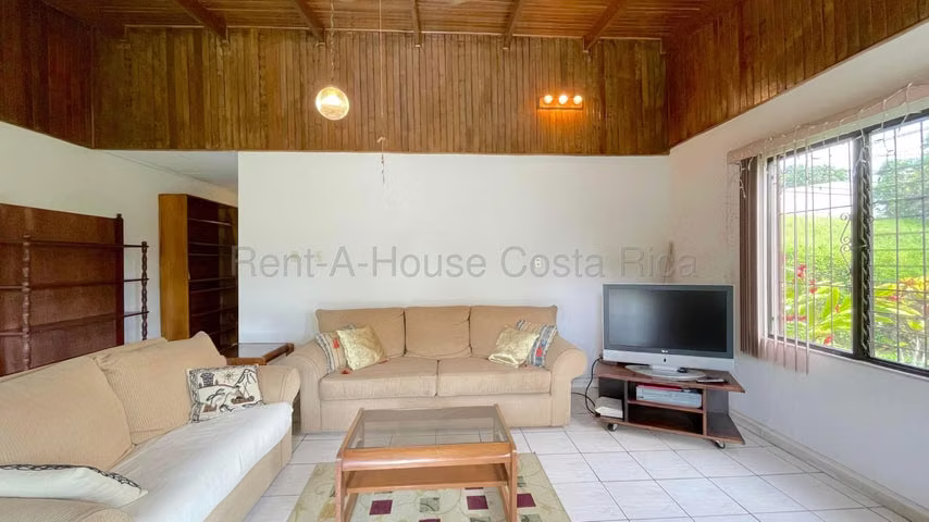 Venta de Casa Esquinera de una Planta en San Rafael de Escazú. 27-632 MJM - Imagen 2
