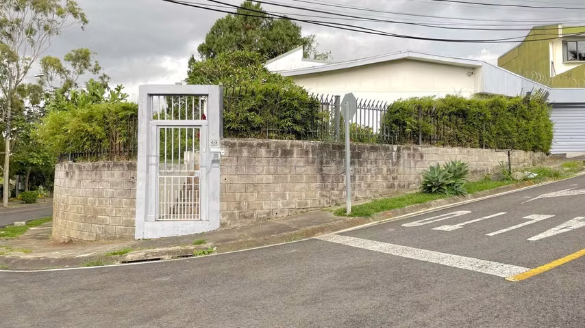 Venta de Casa Esquinera de una Planta en San Rafael de Escazú. 27-632 MJM - Imagen 13