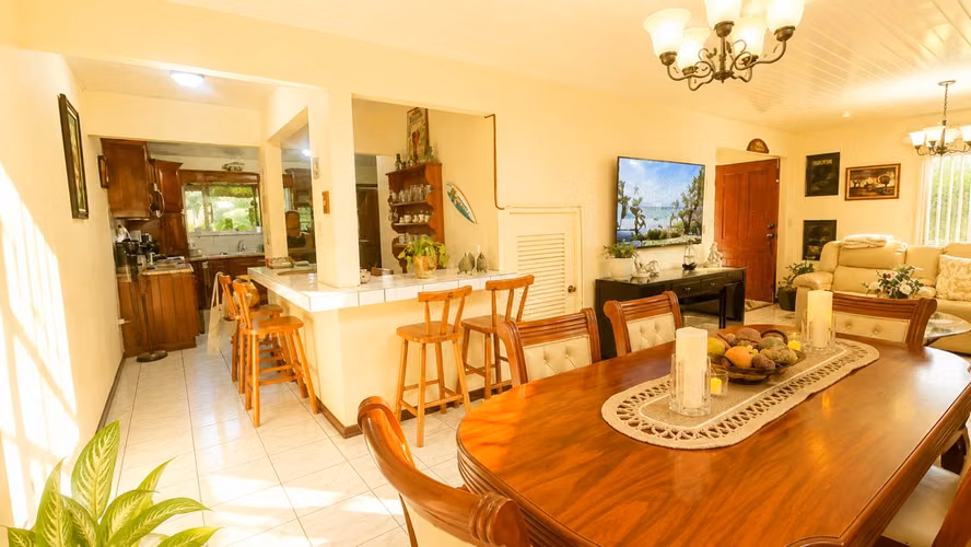  ¡CASA EN VENTA EN GRECIA, ALAJUELA! 