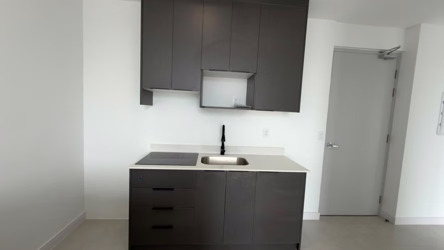 Apartamento en alquiler en Sabana- Torre Sky Garden  . Excelente ubicación - Imagen 5