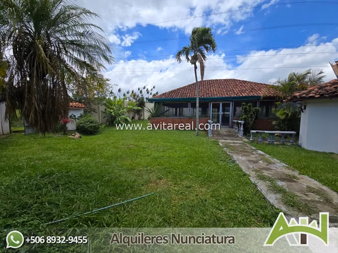 Propiedad multi habitacional en La Uruca