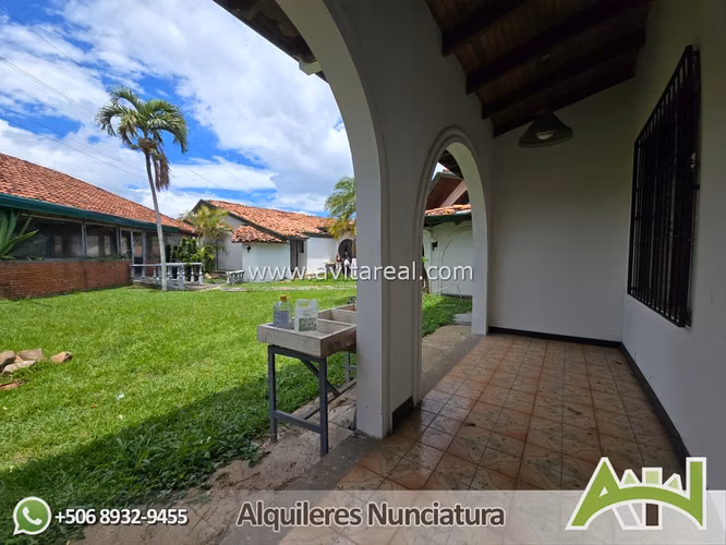 Propiedad multi habitacional en La Uruca