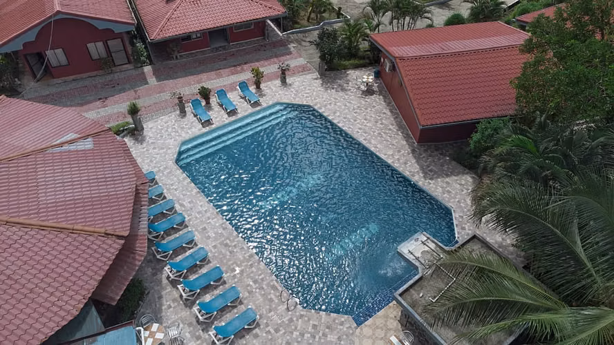 Pacific Paradise Resort – Exclusiva Oportunidad de Inversión Hotelera en Quepos, Costa Rica - Imagen 3