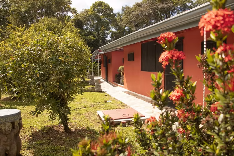 Pacific Paradise Resort – Exclusiva Oportunidad de Inversión Hotelera en Quepos, Costa Rica - Imagen 12