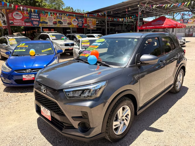 TOYOTA RAIZE E-2023-MANUAL-CAJA 5TA-4X2-9.275.000