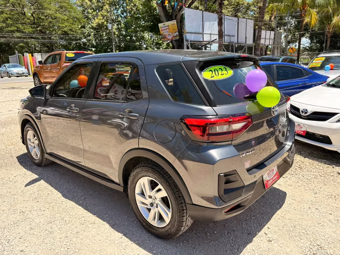 TOYOTA RAIZE E-2023-MANUAL-CAJA 5TA-4X2-9.275.000 - Imagen 3