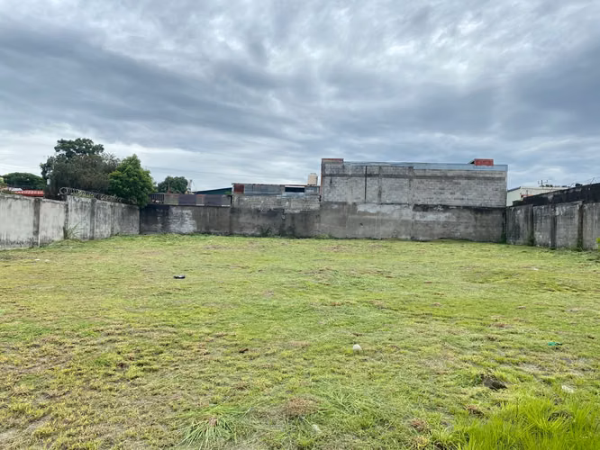 VENTA DE PROPIEDAD CON USO DE SUELO PARA APARTAMENTOS EN ALAJUELA