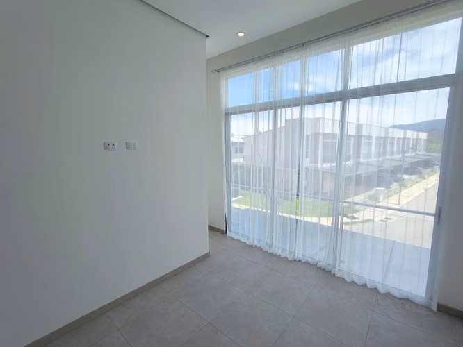 ALQUILO TOWNHOUSE EN SANTO DOMINGO - Imagen 4