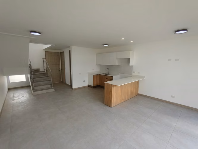 ALQUILO TOWNHOUSE EN SANTO DOMINGO - Imagen 3