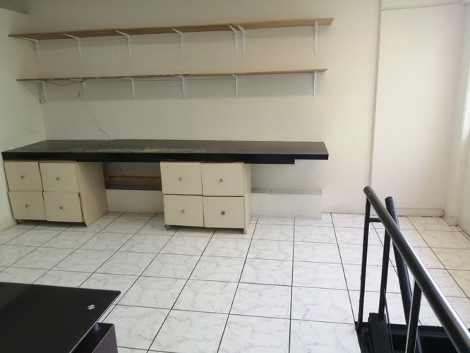 ALQUILER DE LOCAL COMERCIAL EN OFICENTRO PLAZA MAYOR ROHRMOSER - Imagen 2