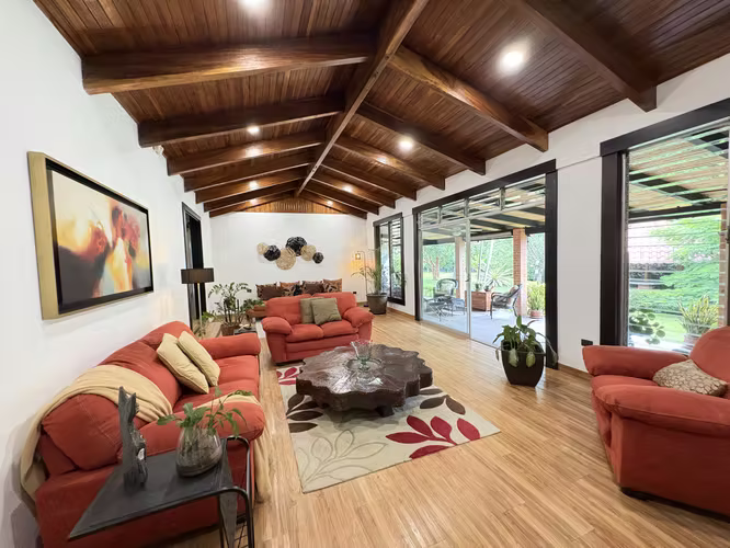 ALQUILER DE PROPIEDAD COMERCIAL EN SANTA ANA — TERRENO DE 2,510 M² CON USO DE SUELO MIXTO - Imagen 16