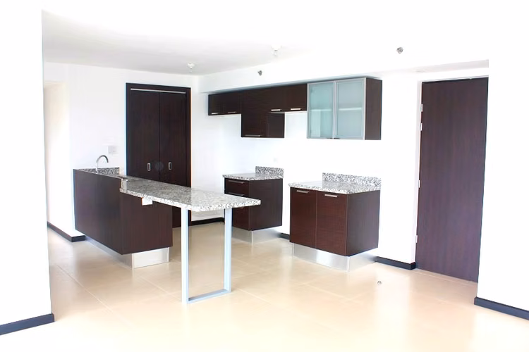 Apartamento de 3 Habitaciones con Vistas en Torre Paradisus Rohrmoser Pavas - Imagen 10