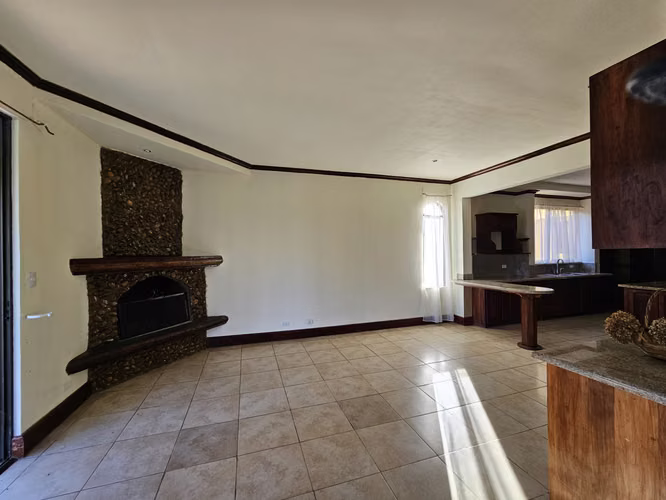 Bella Casa de Lujo en Residencial Zurquí Hills, Heredia - Imagen 8