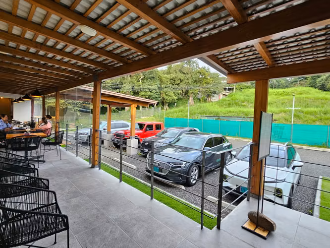 Local Comercial Escazu- 48m2- parqueo - Imagen 14