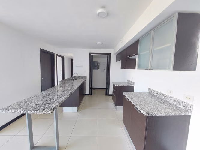 Alquiler de apartamento en Rohrmoser, linda vista!