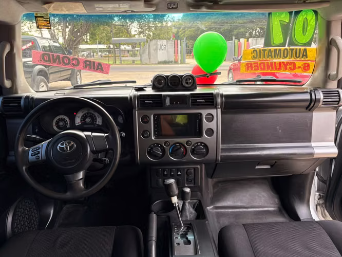 TOYOTA FJ CRUISER-2007-AUTOMATICA- - Imagen 6