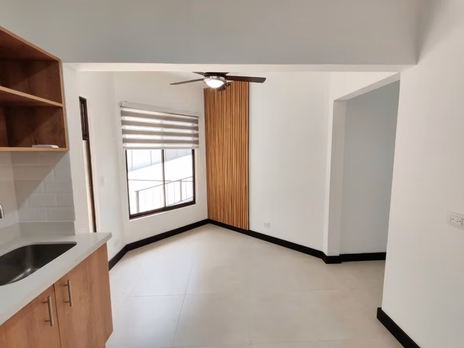 Se alquila apartamento en Guachipelín Norte de Escazú. - Imagen 7