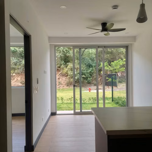 Alquiler apartamento NUEVO en Rio Oro. 1 habitación + LB.