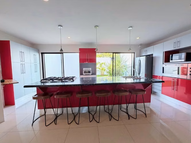 Casa en Trejos Montealegre, Escazú - Imagen 3