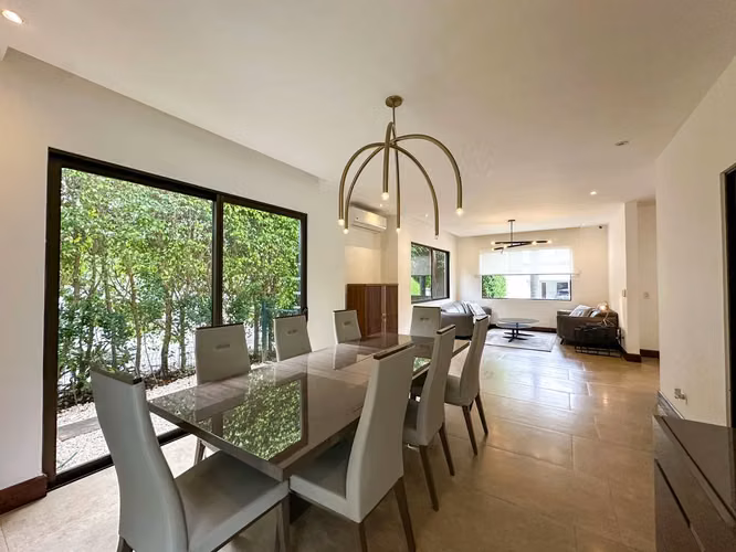 ALQUILER DE CASA EN CONDOMINIO LOMAS DEL VALLE AMUEBLADA 3690 - Imagen 4
