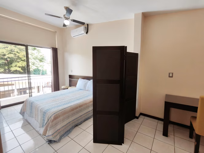 Se alquila apartamento amueblado de 1 habitación en Guachipelín Norte. - Imagen 9