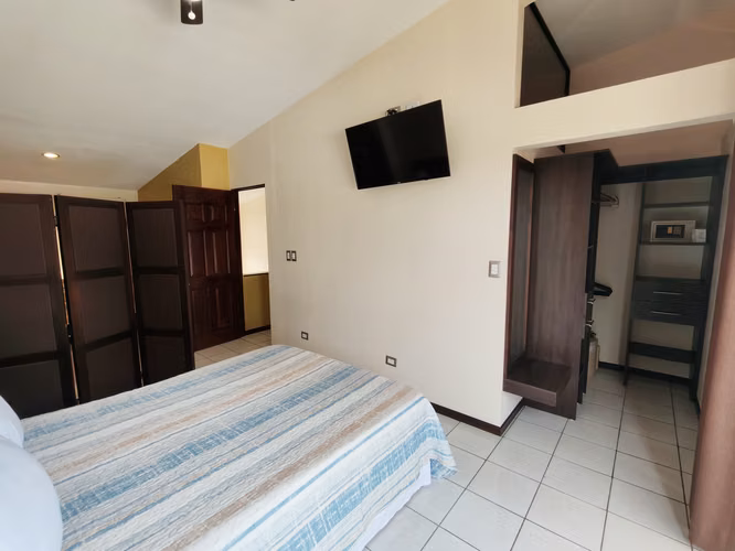 Se alquila apartamento amueblado de 1 habitación en Guachipelín Norte. - Imagen 11
