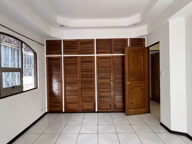 Venta de casa en condominio en Rohrmoser - Imagen 20