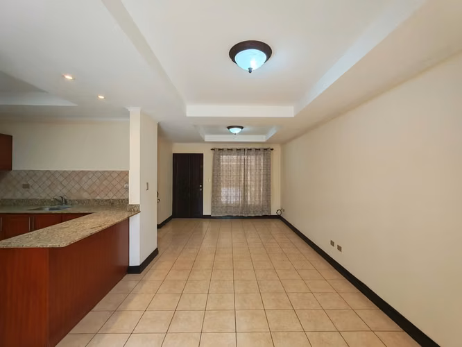Casa de 3 habitaciones en Pozos de Santa Ana con terraza