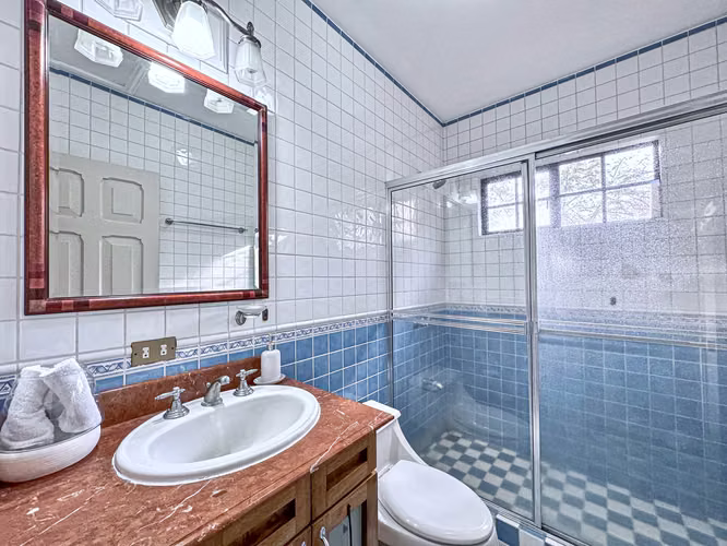 Casa Palm Gardens | 3 Properties | Santa Ana Suburban Living - Imagen 17
