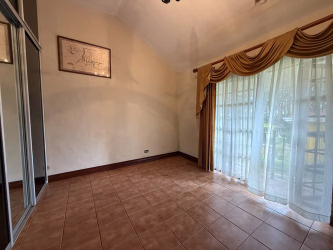 Venta de hermosa casa  Estilo Colonial, en Residencial - Imagen 6