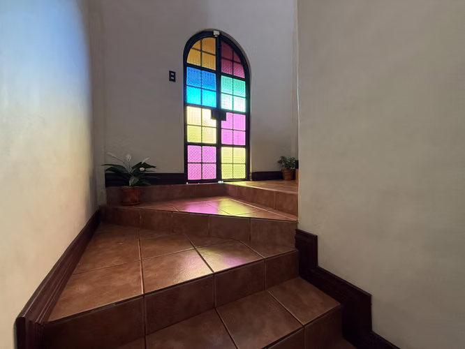 Venta de hermosa casa  Estilo Colonial, en Residencial - Imagen 5