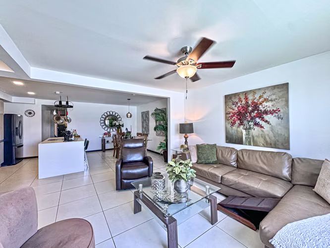 Condo-apartment Prive Palms-patio-walkable to stores- Escazu - Imagen 3