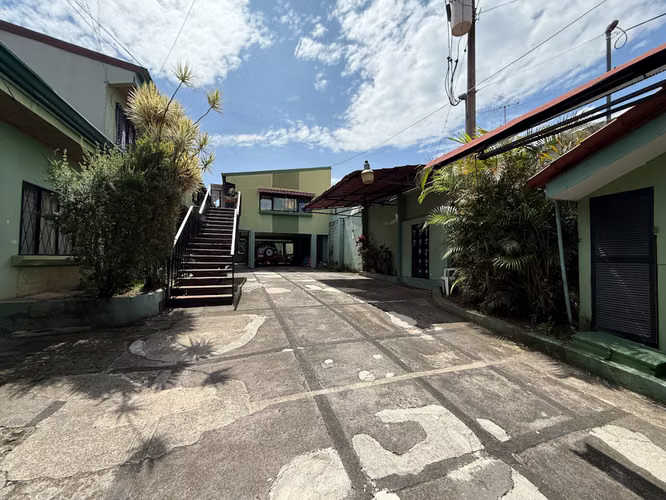 Venta de apartamento en 2da Planta en la Florida de Tibás - Imagen 4