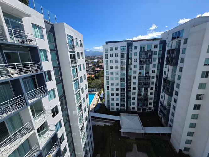 SE ALQUILA APARTAMENTO AMUEBLADO, Tibás Piso 11 con balcón - Imagen 3
