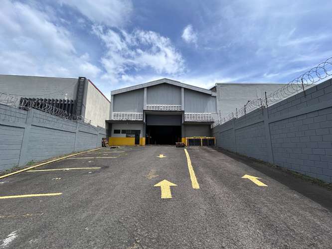Alquiler de Bodega con Uso Industrial Z1 en Excelente Ubicación en Uruca
