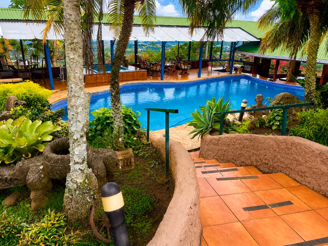 APARTAMENTO AMUEBLADO EN PIEDADES DE SANTA ANA - Imagen 12