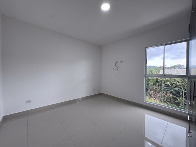Venta de casa en Condominio a Estrenar con 3 Habitaciones + Oficina - Imagen 6