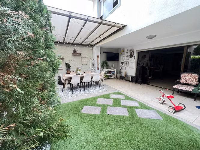 Casa Independiente en Venta en Santa Ana Centro | 4 Habitaciones | 280 m² - Imagen 3