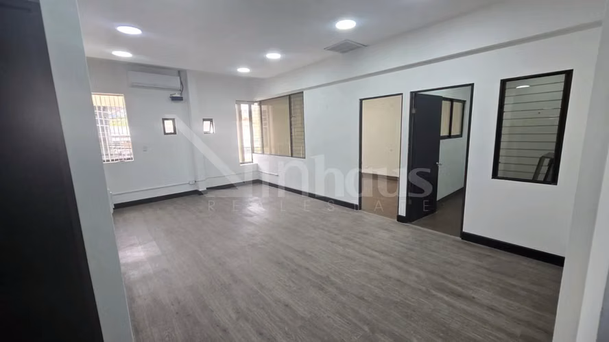 Alquiler de Oficina en Torre Ayarco, Curridabat - Imagen 3