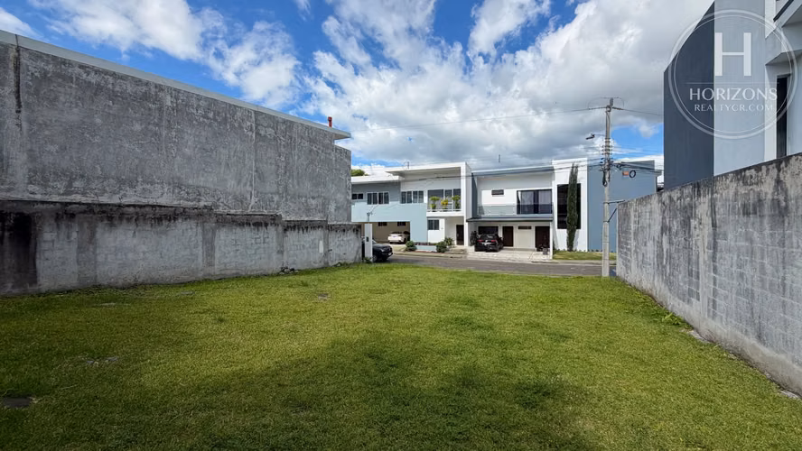 Lote en Sabanilla Condominio Rialto 252 m² Plano Construcción Libre NJA1435GR