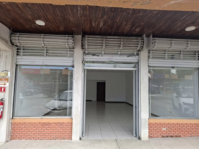 Local 66 m2 en Centro Comercial en San Pedro - Imagen 11