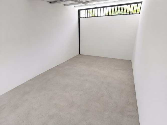 En alquiler local nuevo ideal para su nuevo negocio. Desamparados - Imagen 4