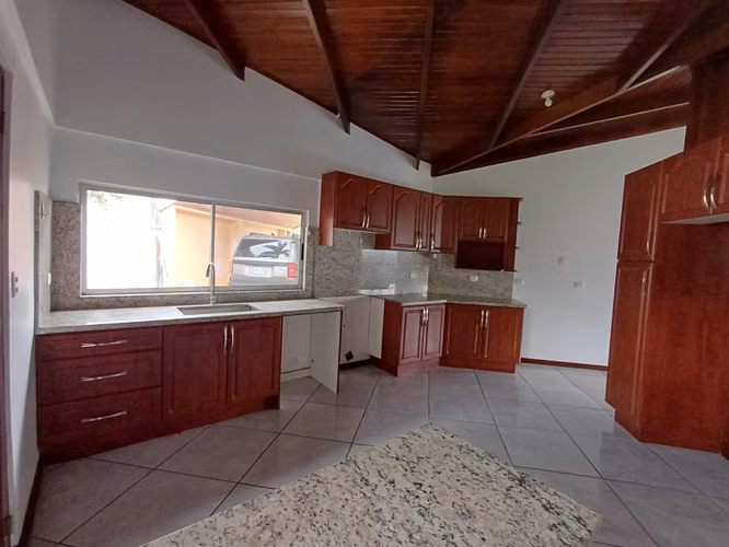 SE VENDE AMPLIA Y HERMOSA CASA - Imagen 15