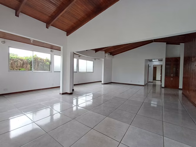 SE VENDE AMPLIA Y HERMOSA CASA - Imagen 17